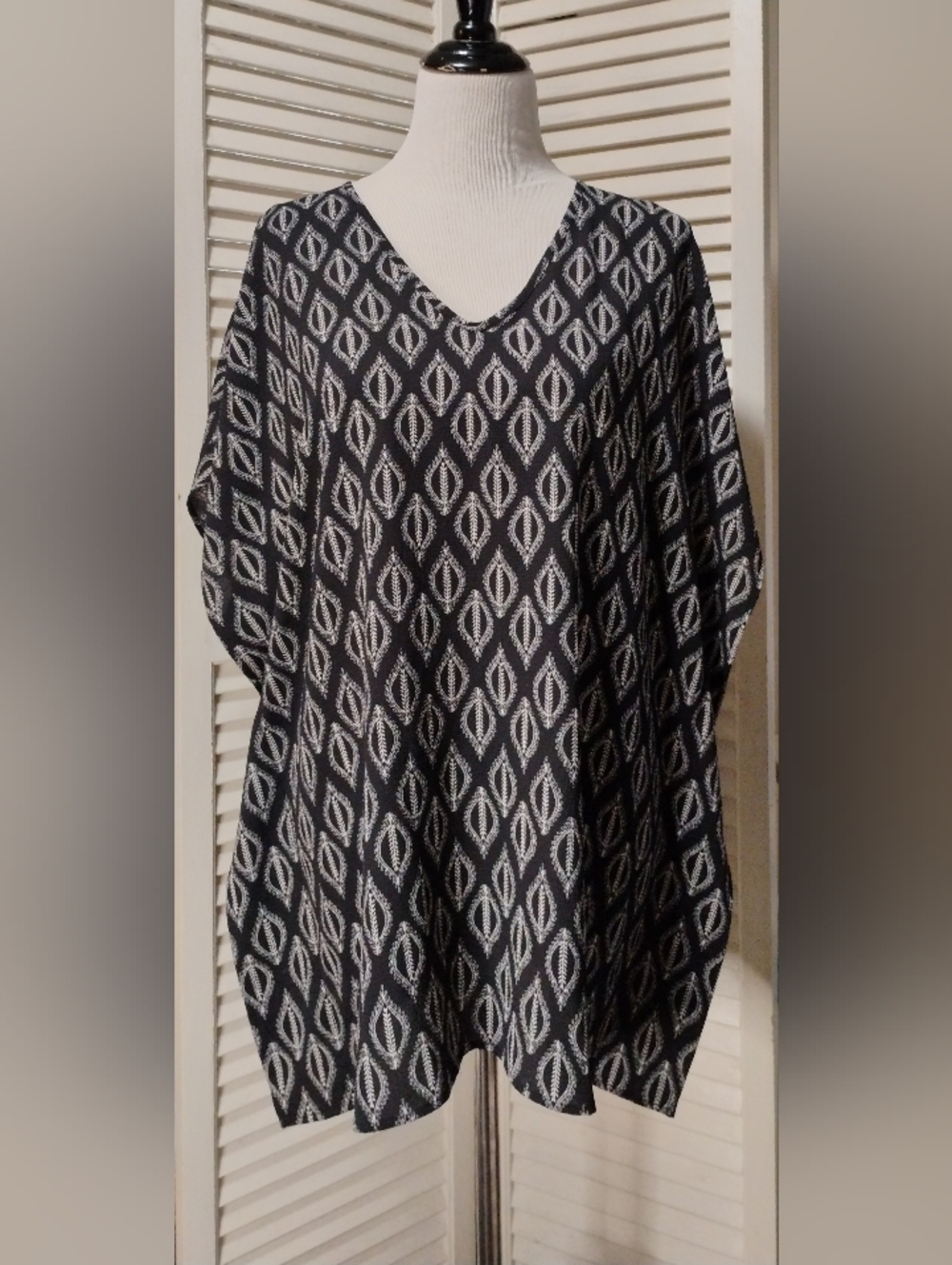 NWT Apt. 9 Leaf Motif Cover-Up